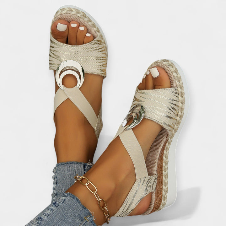 Sandale romane tricotate