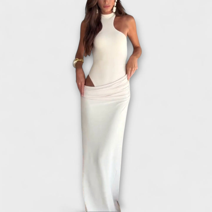 Minna - Rochie seducătoare fără bretele cu decupaj