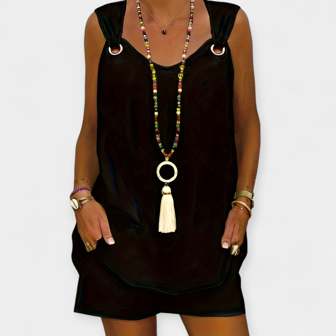 Set cu tricou fără mâneci și pantaloni scurți