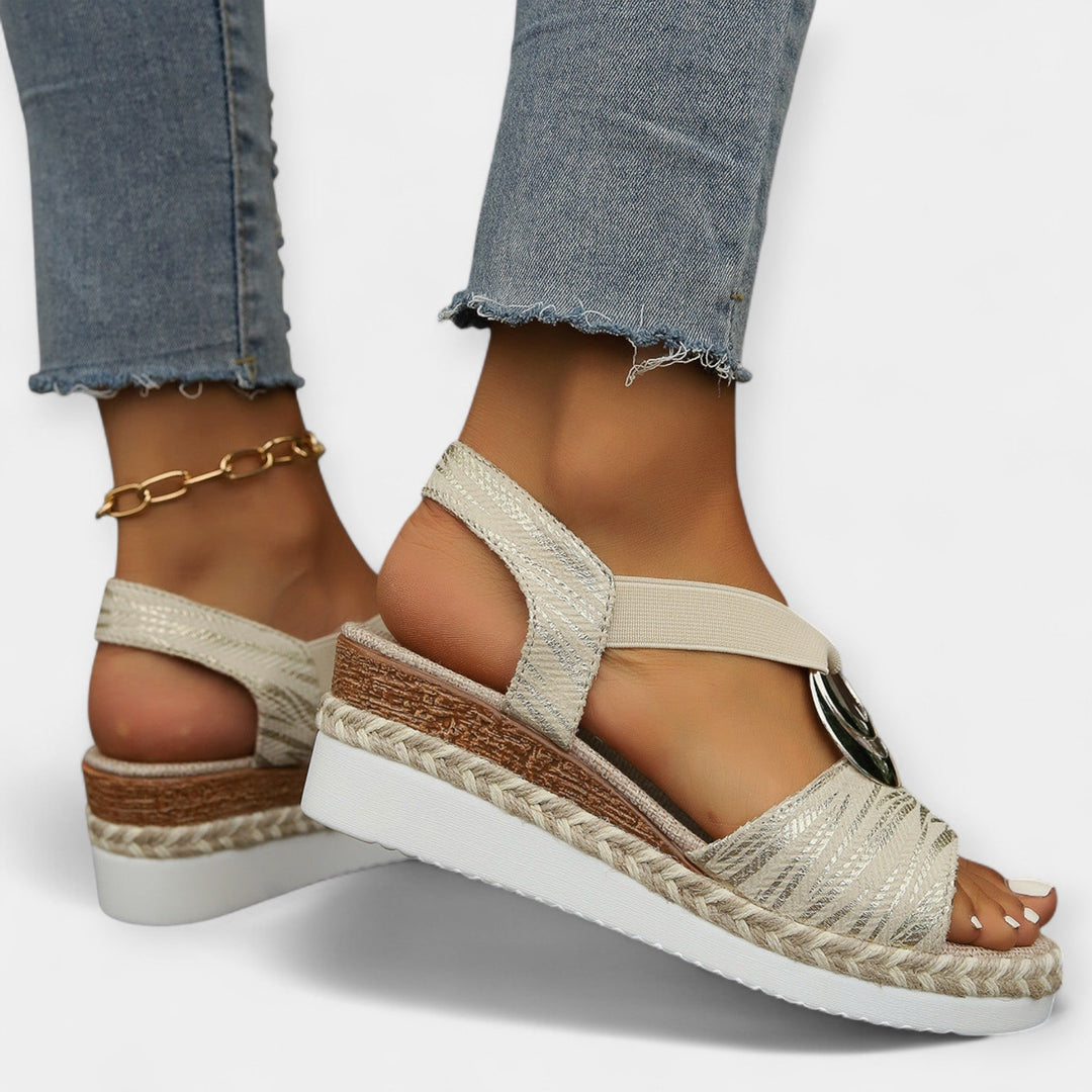 Sandale romane tricotate