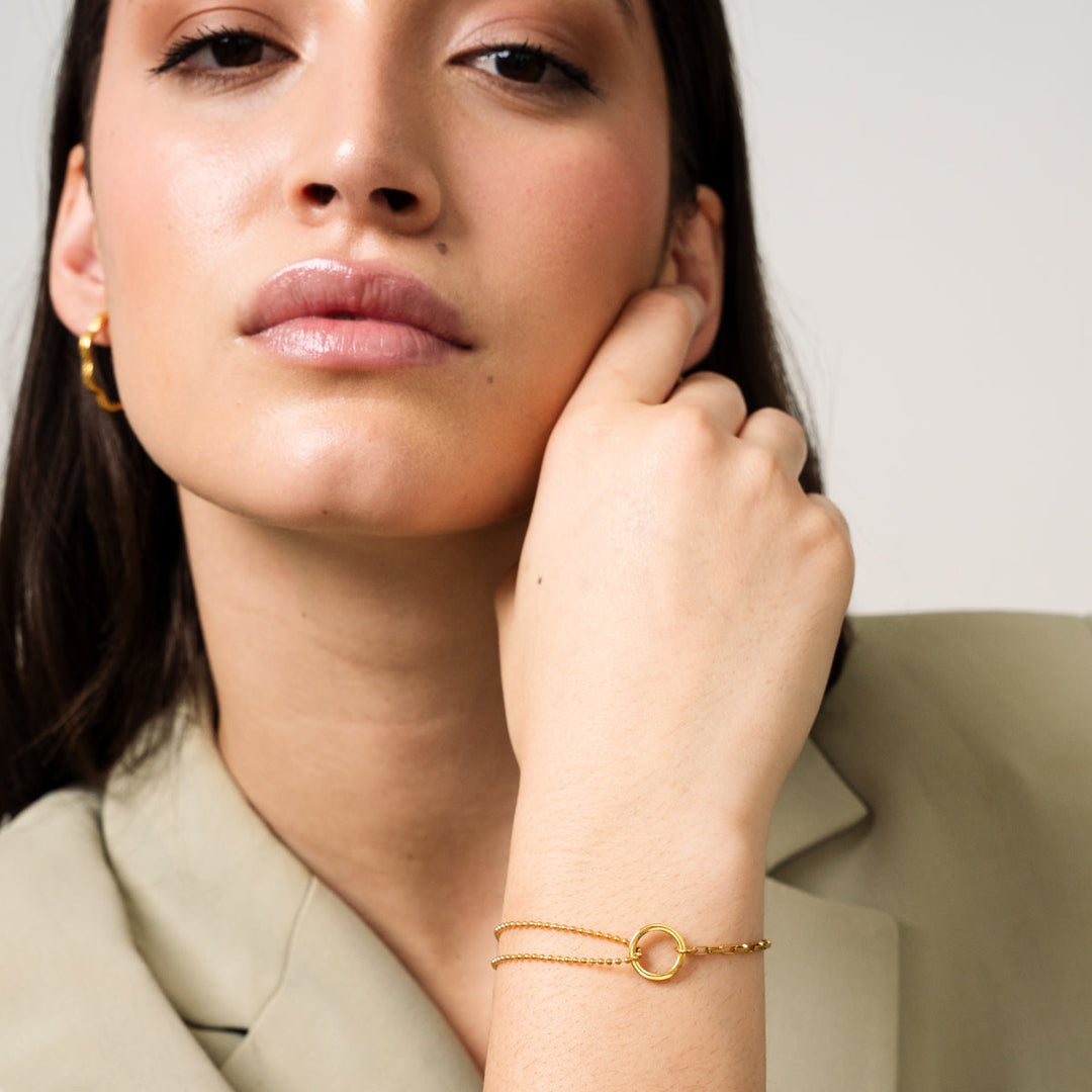 Urška - Brățară cu detalii minimalistice