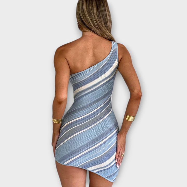 Kira - Rochie Mini Tendențioasă pe un Umăr