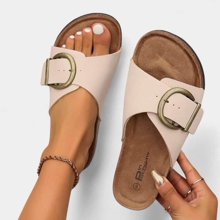 Lucia - Papuci de vară eleganți din plută cu catarame