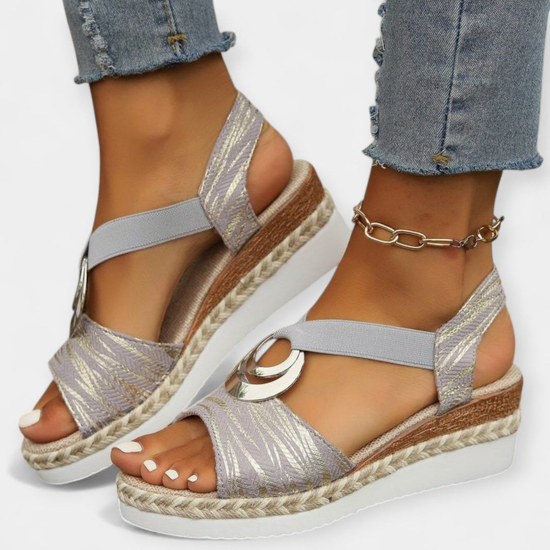 Sandale romane tricotate